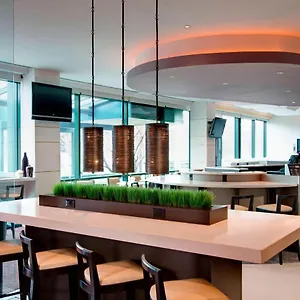 Courtyard By Marriott Jfk Airport Hotel
