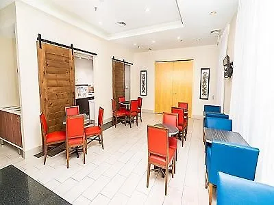 Hotel Holiday Inn Express & Suites Las Vegas Sw Springvalley By Ihg
