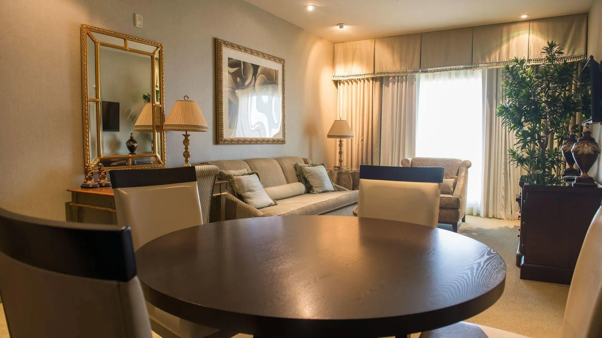 Holiday Inn Express & Suites Las Vegas Sw Springvalley By Ihg
